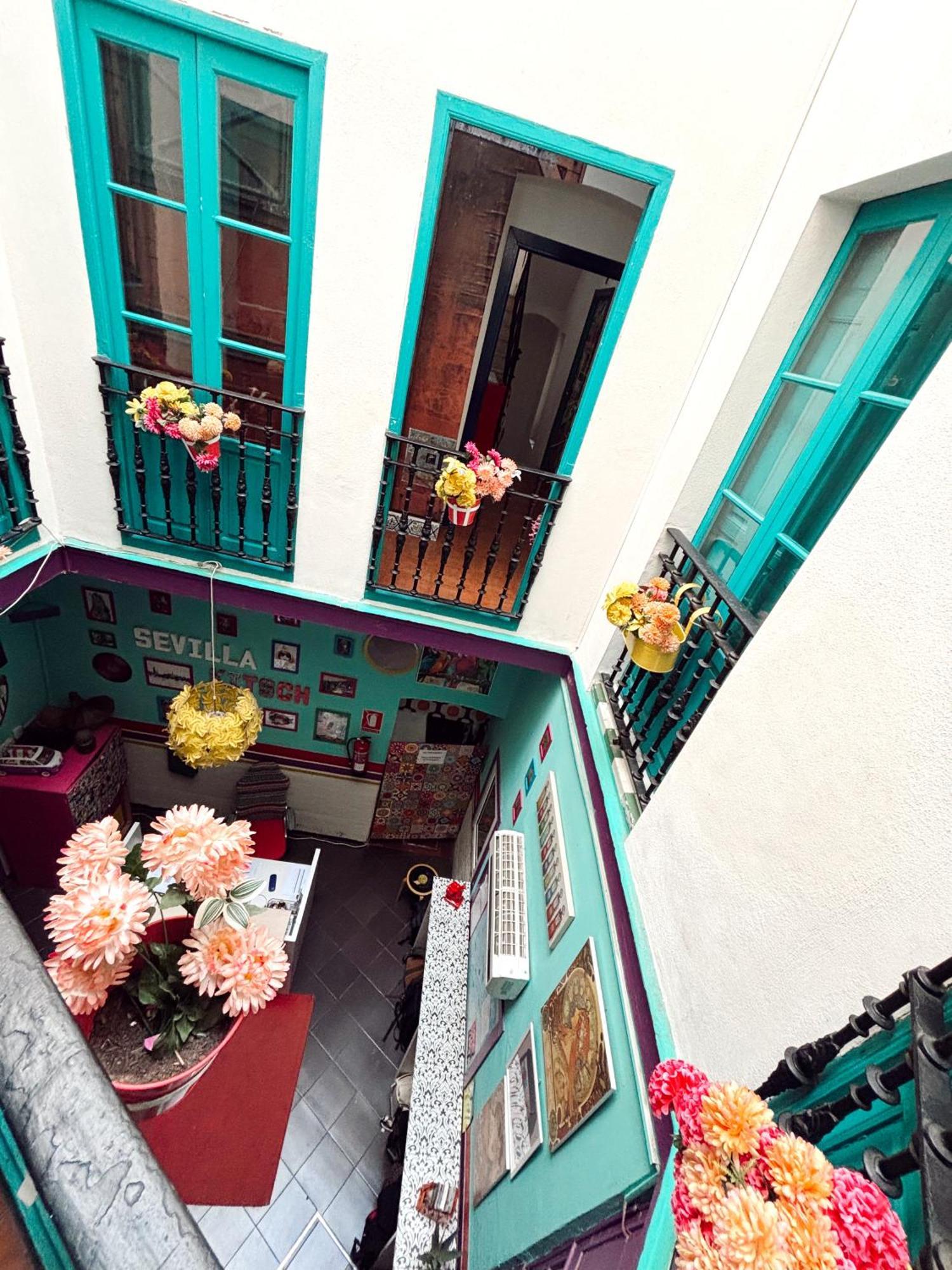 Rio Hostel Севиля Екстериор снимка