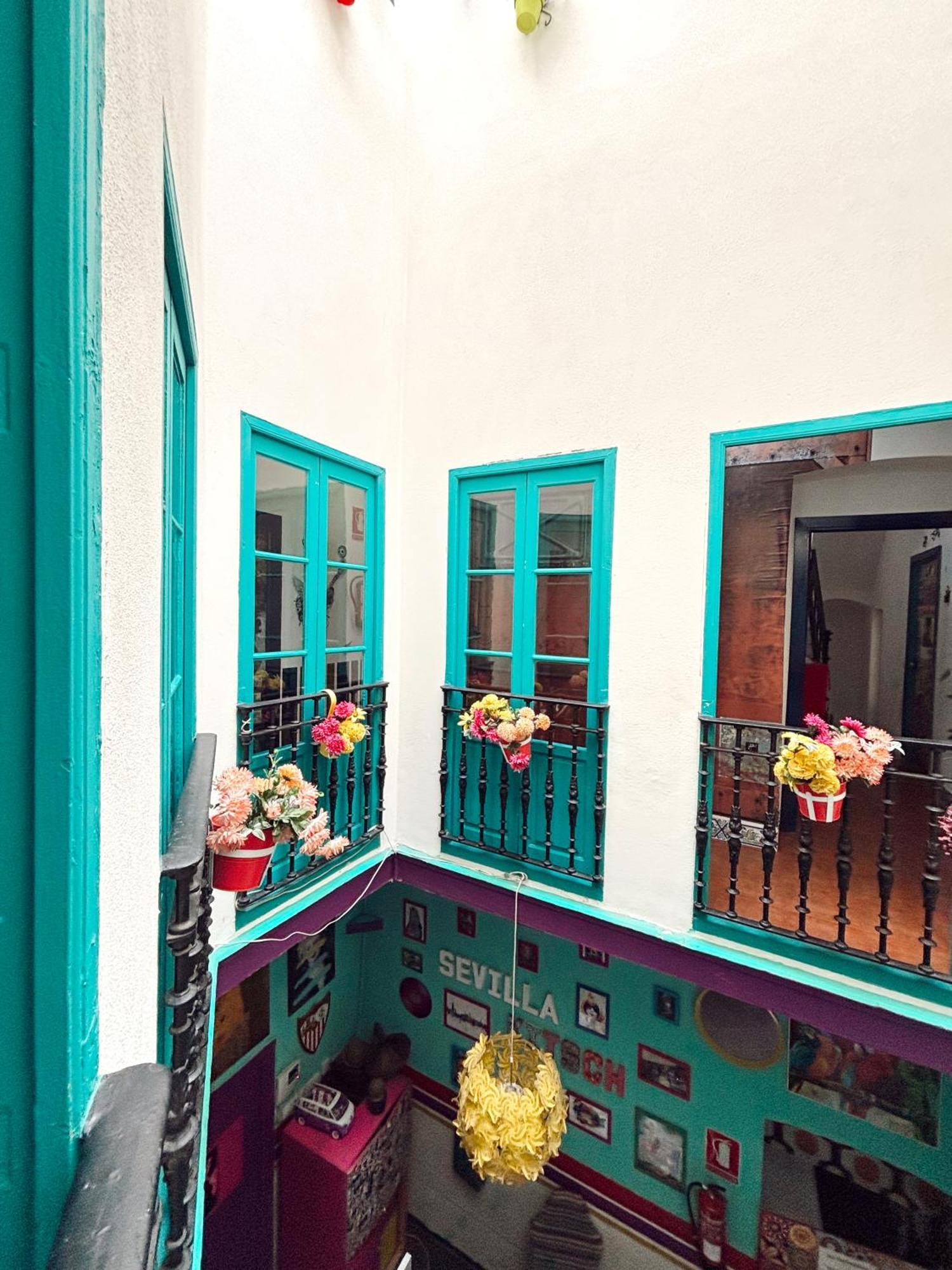 Rio Hostel Севиля Екстериор снимка