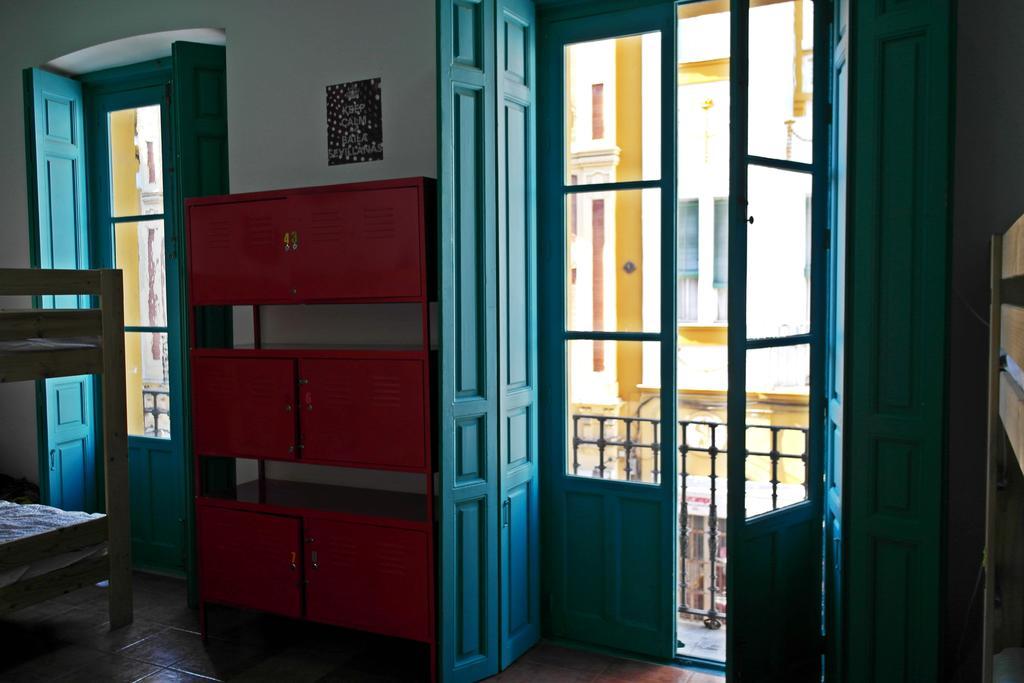 Rio Hostel Севиля Екстериор снимка
