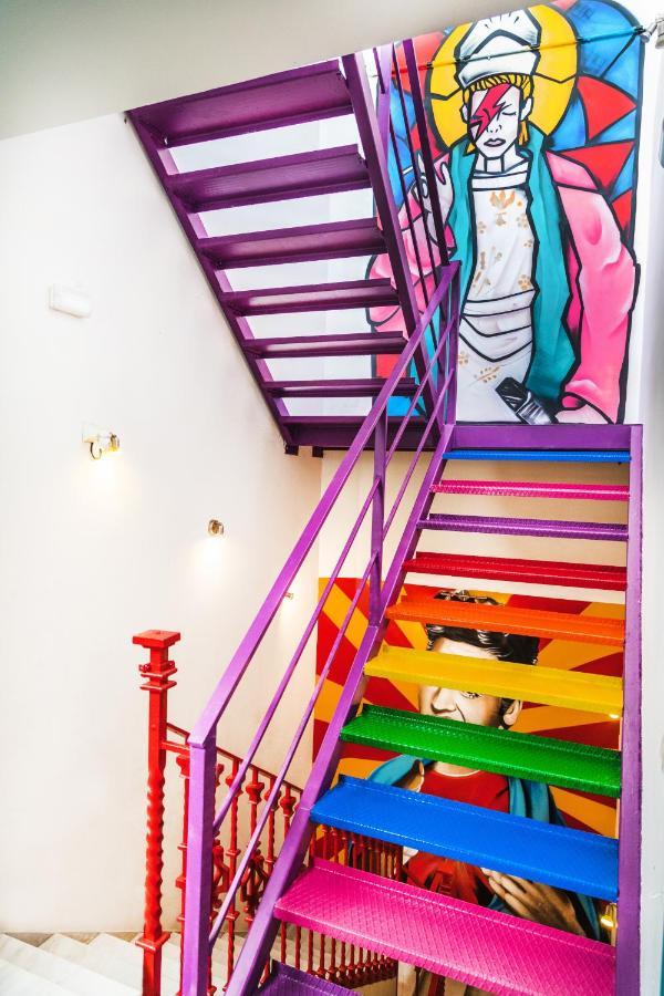 Rio Hostel Севиля Екстериор снимка
